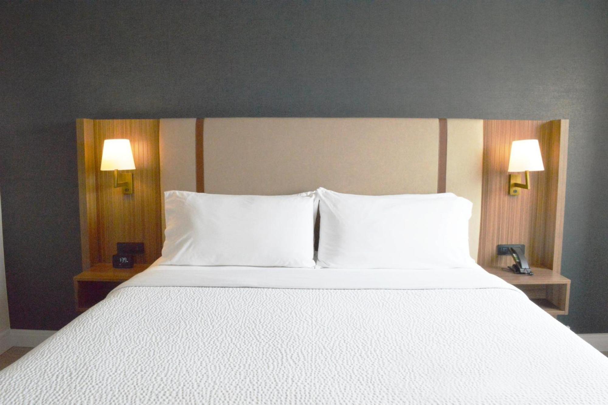 Holiday Inn & Suites Winnipeg Downtown By Ihg Eksteriør billede
