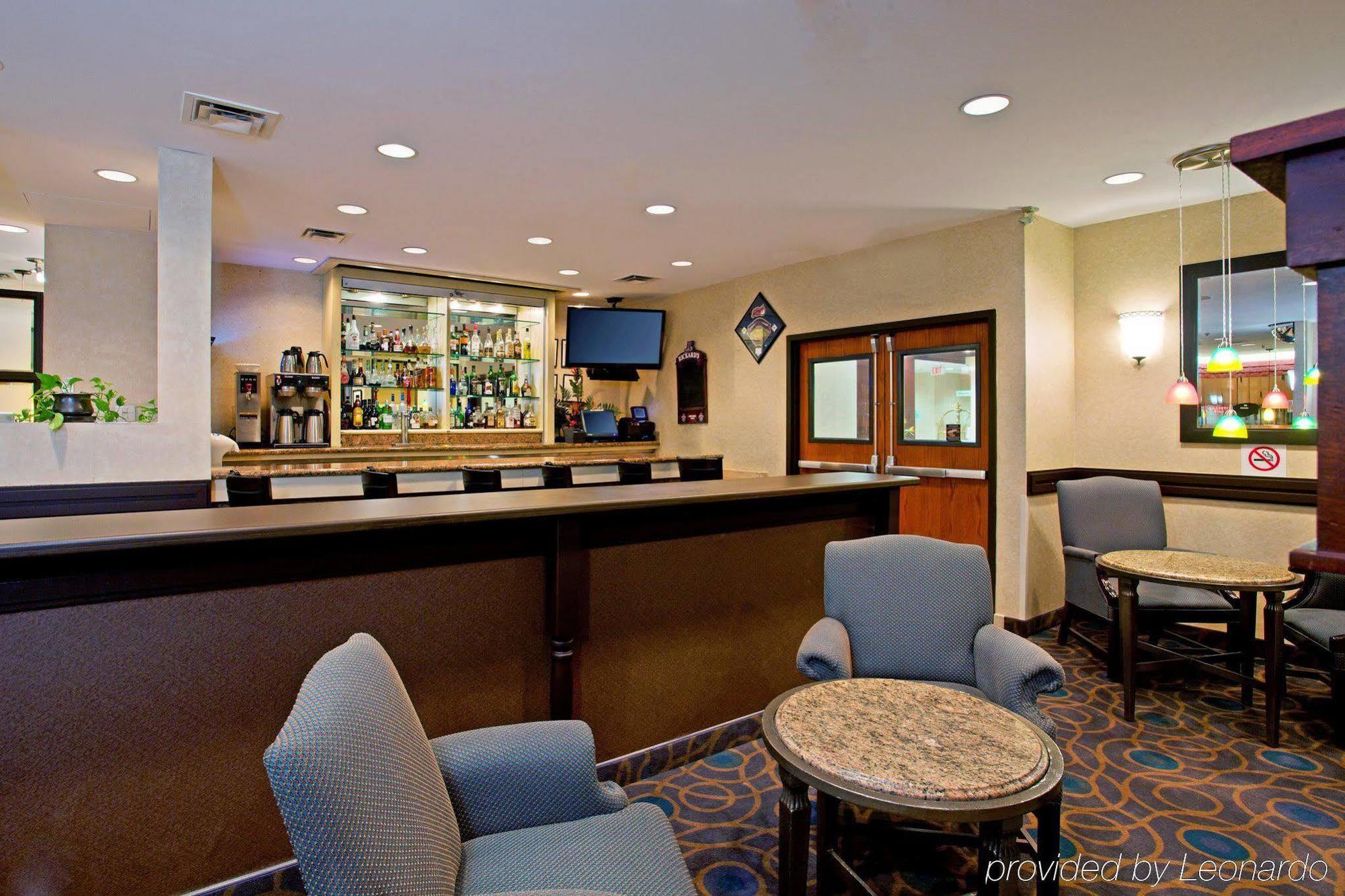 Holiday Inn & Suites Winnipeg Downtown By Ihg Eksteriør billede